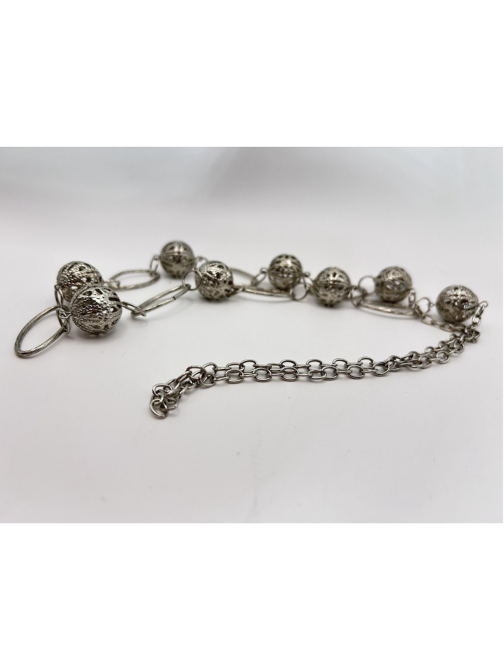 Necklace Silver Tone Filigree Ball Bead Oval Link Chain Statement Beaded - Picture 6 of 9